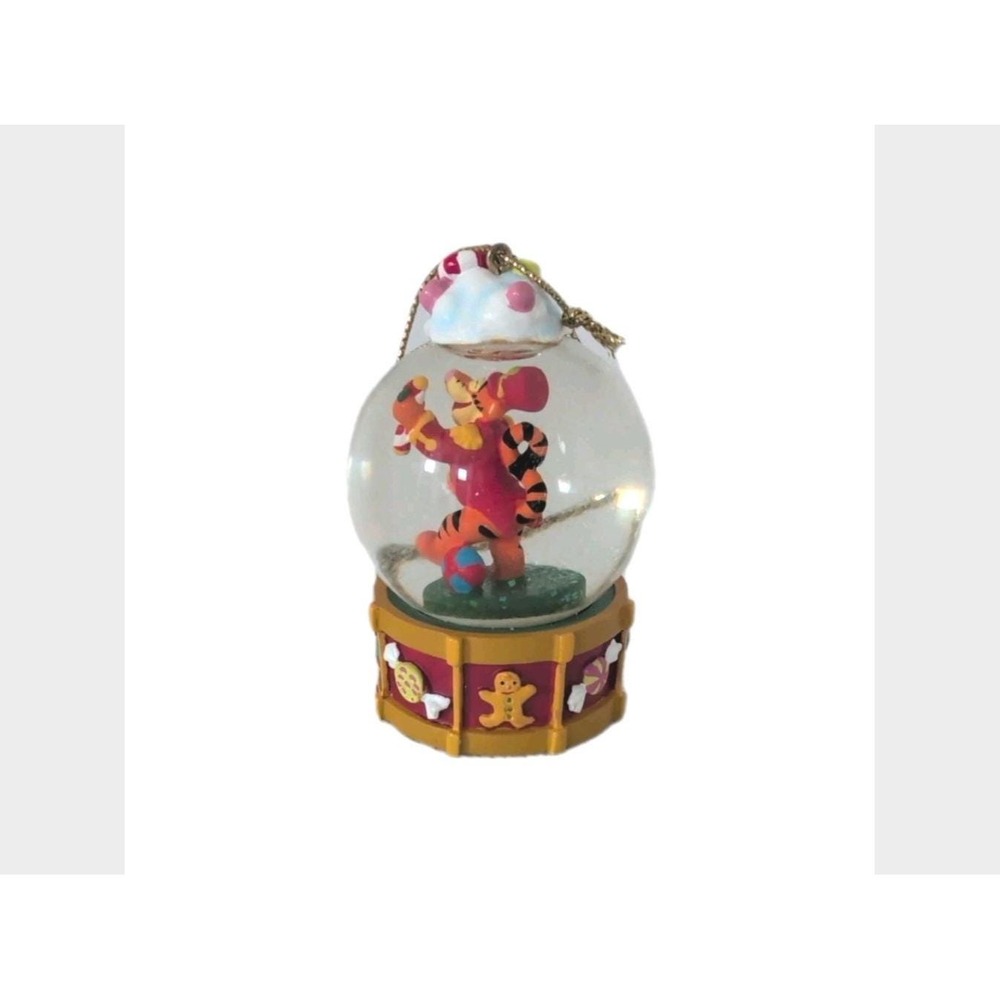 Disney Vintage Christmas Winnie The Pooh 2.5" Tigger 2000 Mini Snowglobe - Picture 4 of 4